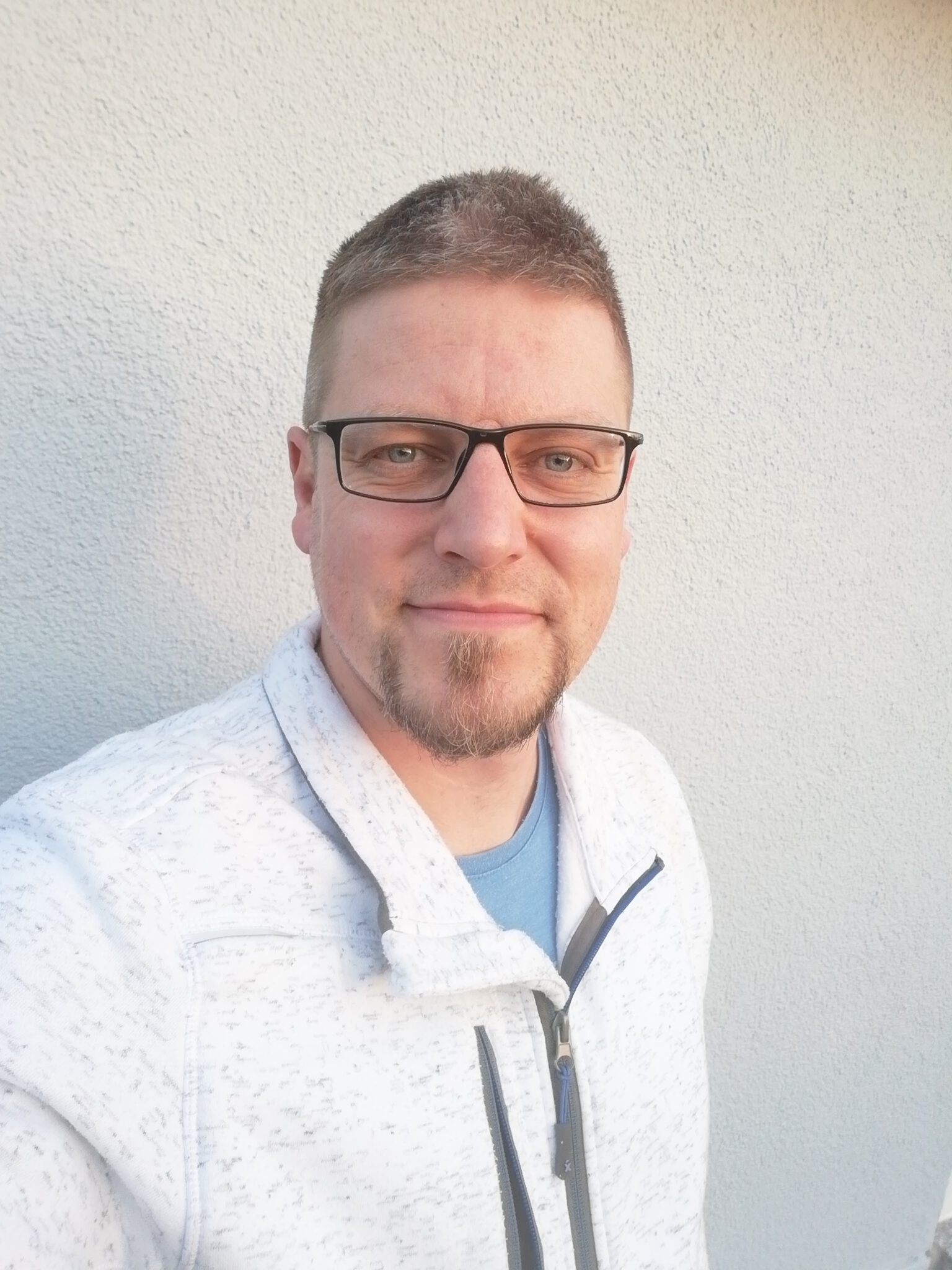 Come Back Prävention Inhaber Thorsten Stopp Gesundheitskurse Schwimmschule Bauservice Hirr